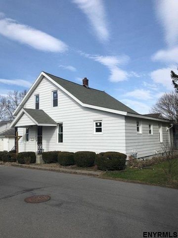 22 Clifford Ave, Newtonville, NY 12110-4428