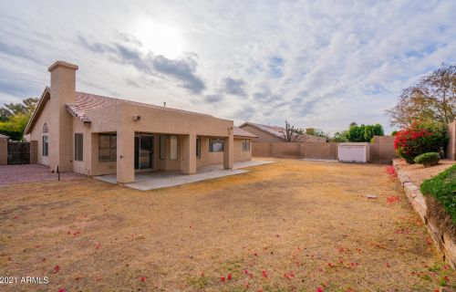 6960 Villa Hermosa, Glendale AZ  85310-5857 exterior