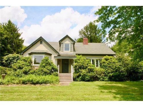 2767 Bardonner Rd, Gibsonia, PA 15044-8361