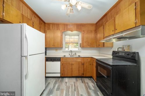 13952 Kings Hwy, Montross VA  22520-2419 exterior