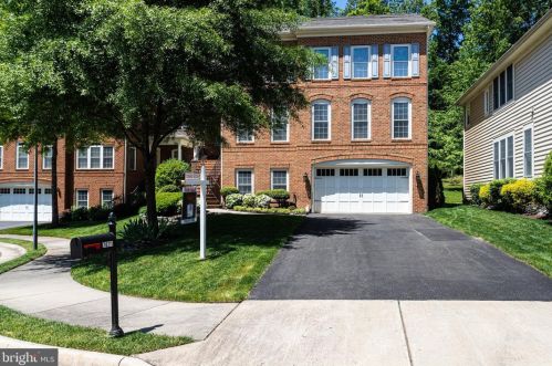 7671 Oak Field Ct, Springfield, VA 22153-3506