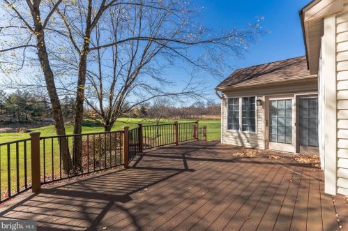 316 Centennial Dr, Blue Bell PA  19422-3219 exterior