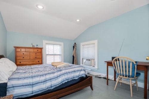 17 Hill St, Morristown NJ  07960-5328 exterior