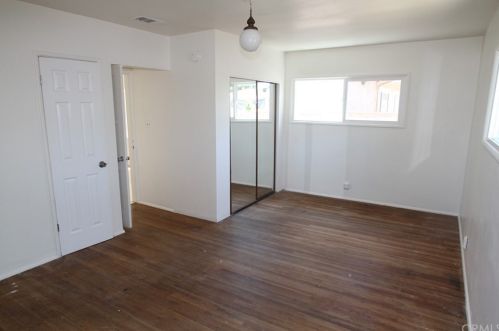 2735 Warwood Rd, Lakewood CA  90713-3137 exterior