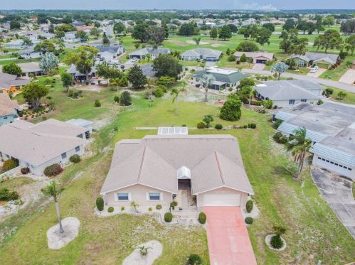 218 Amesbury Cir, Ruskin, FL 33573-5803