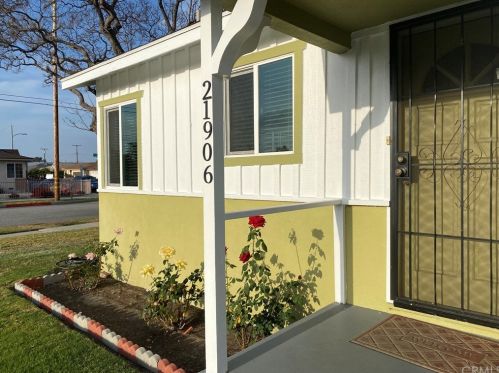 21906 Rashdall Ave, Long Beach, CA 90745-2930