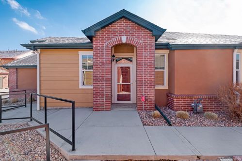 15172 Batavia Pl, Denver, CO 80011-4634
