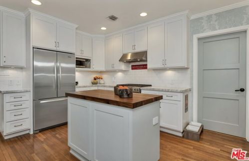 5528 Buffalo Ave, Van Nuys CA 91401-5226 exterior