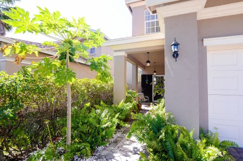 9517 Windrift Cir, Fort Pierce, FL 34945-3306