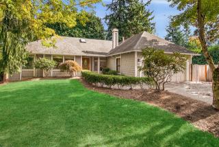 5606 154 Ave, Redmond WA  98052-5159 exterior