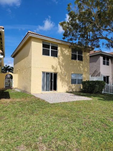 6688 Duval Ave, West Palm Beach, FL 33411-6484