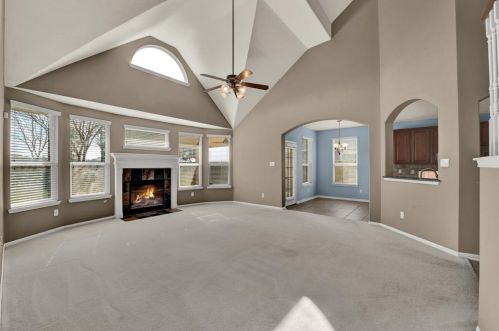9422 Bearden Creek Ln, Humble, TX 77396-4240