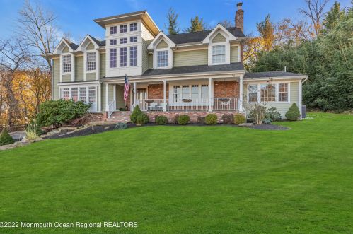 34 Windsor Dr, Little Silver NJ  07739-1311 exterior
