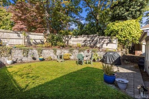 138 Forest Ave, Verona NJ  07044-1015 exterior