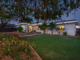 10219 Los Ranchitos Rd, Lakeside, CA 92040-2231