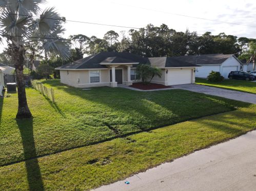 1697 Chicory Ter, Fort Pierce FL  34953-1058 exterior