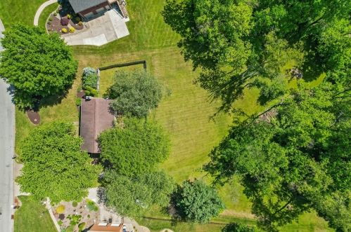 107 Fireside Dr, Canonsburg, PA 15317-3609