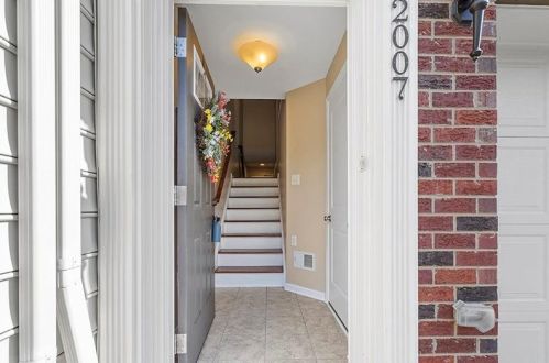 2007 Black Bear Way, Bridgeville, PA 15017-3811