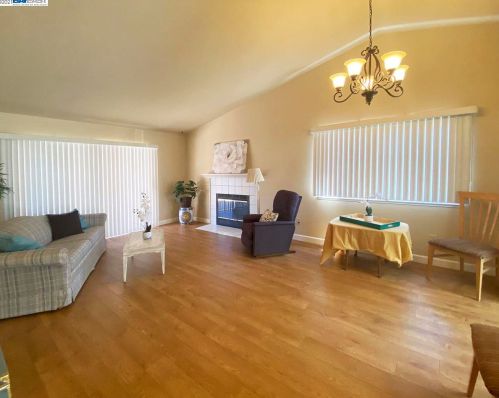 99 Deer Run Cir, San Jose, CA 95136-2549