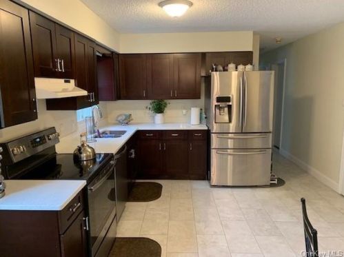 15 Cooke Ln, Monticello NY  12701-7112 exterior