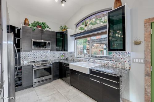 17421 14th St, Phoenix, AZ 85022-2003