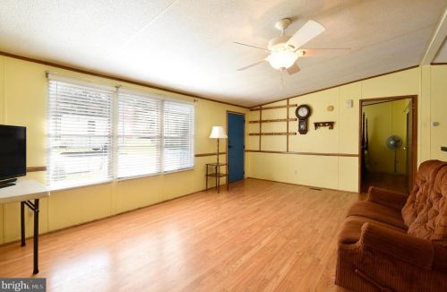 5906 Stanfield Rd, Spotsylvania VA  22551-2824 exterior