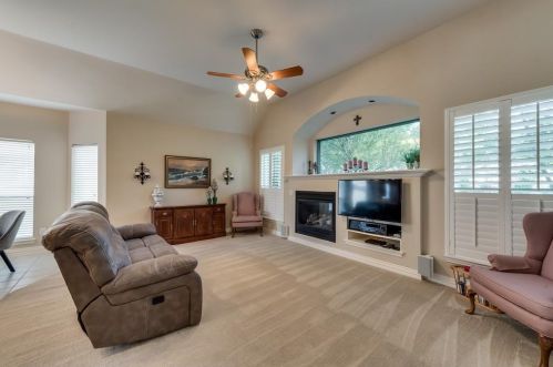 8817 Crestview Dr, Denton TX  76207-8601 exterior