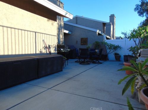 44727 La Paz Rd, Temecula CA  92592-2562 exterior