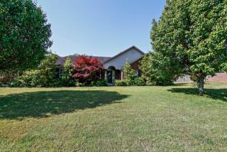 108 Meadow Lake Cir, Ardmore, AL 35739-9603