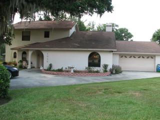 1648 Robertson St, Lakeland, FL 33803-3435