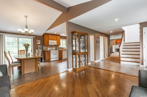 162 10th Ave, Holtsville NY  11742-2357 exterior