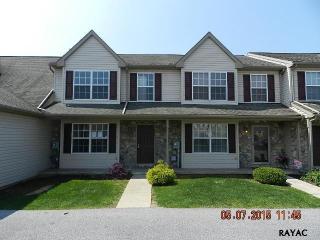 610 Glen Dr, Strinestown, PA 17345-1354