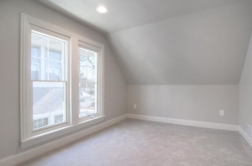 892 Bayard Ave, Saint Paul MN 55102-4002 exterior