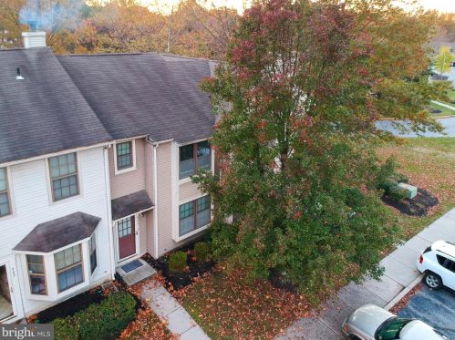 502 Essex Ct, West Deptford NJ  08051-2027 exterior