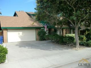 1600 Club View Dr, Bakersfield, CA 93309-3543