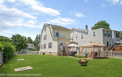 28 Bentley Ave, Trenton NJ  08619-3720 exterior