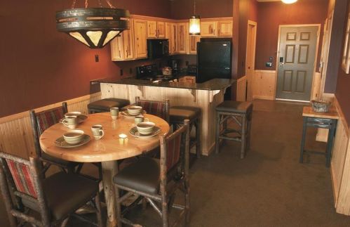45 Hillman Rd, West Baraboo, WI