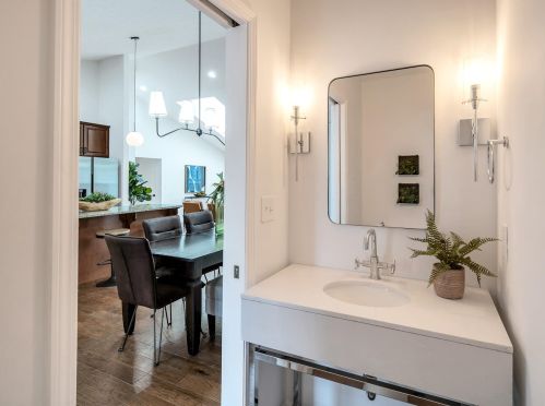 450 Pickett Dr, Covington KY  41011-1861 exterior