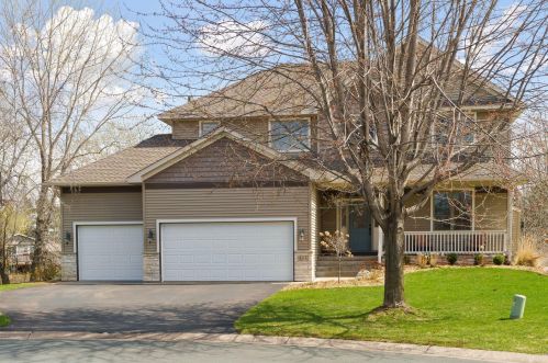 358 Sioux Ct, Lino Lakes, MN 55014-2429