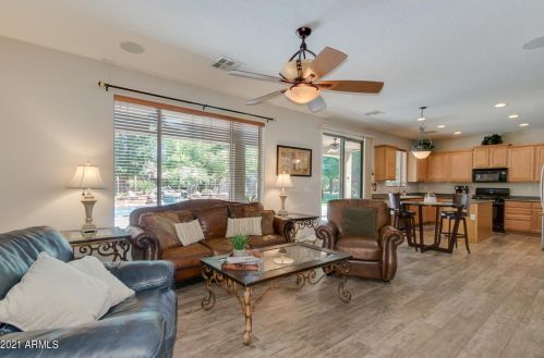1316 Nightingale Ln, Gilbert, AZ 85298-6846
