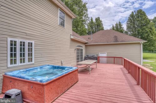 231 Crosby Knl Cir, Dover DE  19904-1098 exterior