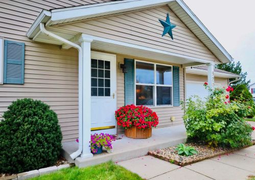920 Tramore Cir, Goshen, IN 46526-6125
