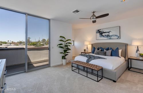 5576 12 St, Phoenix AZ 85086-4804 exterior