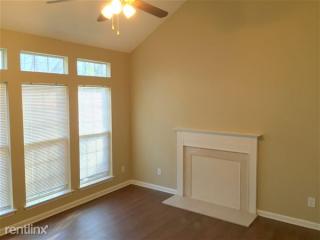 10347 Battle Ct, Charlotte NC  28215-7528 exterior