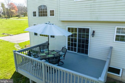 2015 School Rd, Pottstown PA  19465-8849 exterior