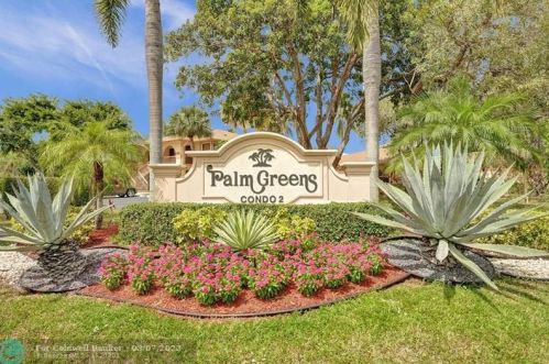 5710 Princess Palm Ct, Delray Beach FL  33484-1069 exterior