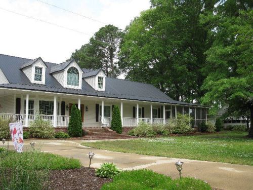213 Jernigan Swamp Rd, Ahoskie, NC 27910-9635