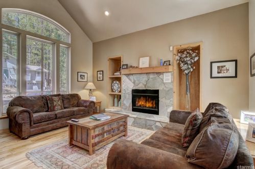 1759 Hekpa Dr, South Lake Tahoe, CA 96150-4700