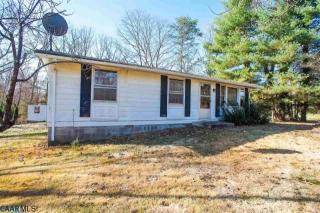 2425 Irish Rd, Esmont, VA 22937-1947
