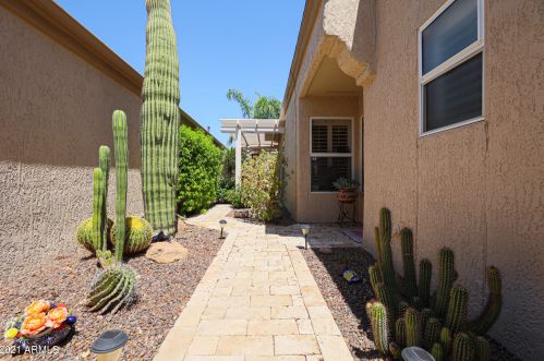 21740 Limousine Dr, Sun City, AZ 85375-6560